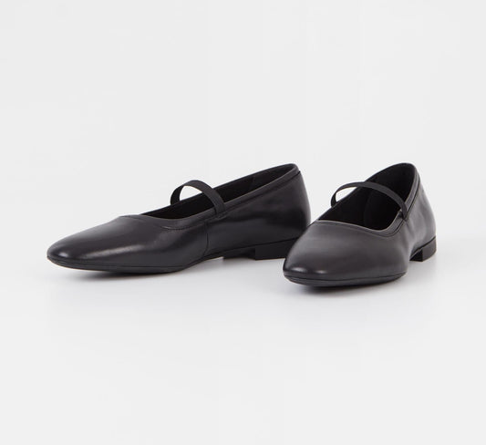 Sibel Ballet Flats in Black