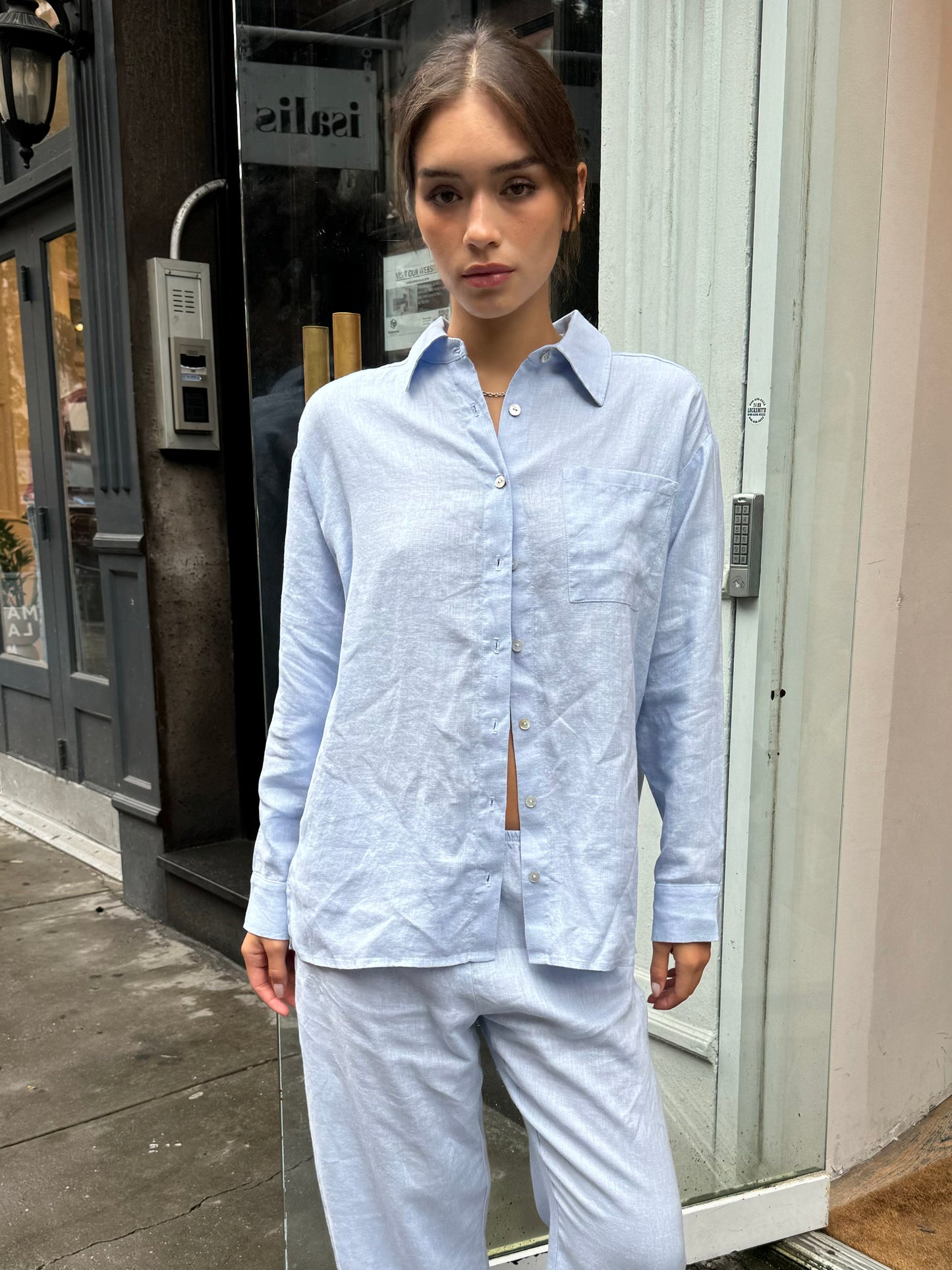 The Linen Relaxed Shirt in Cloud