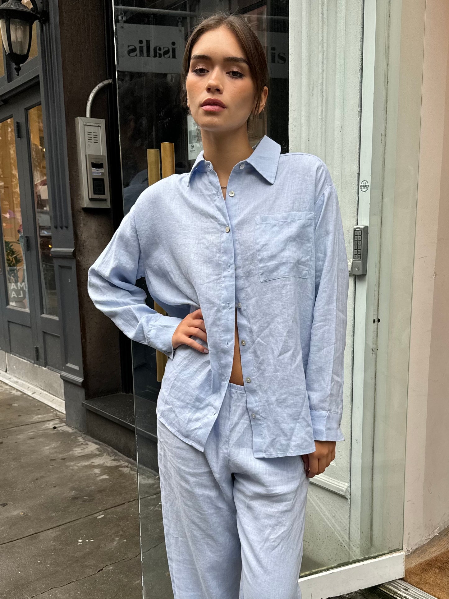 The Linen Relaxed Shirt in Cloud