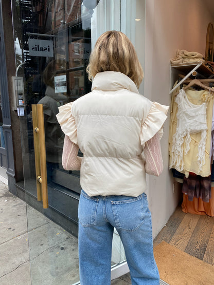 Ryanna Ruffle Crop Puffer Vest in Cream