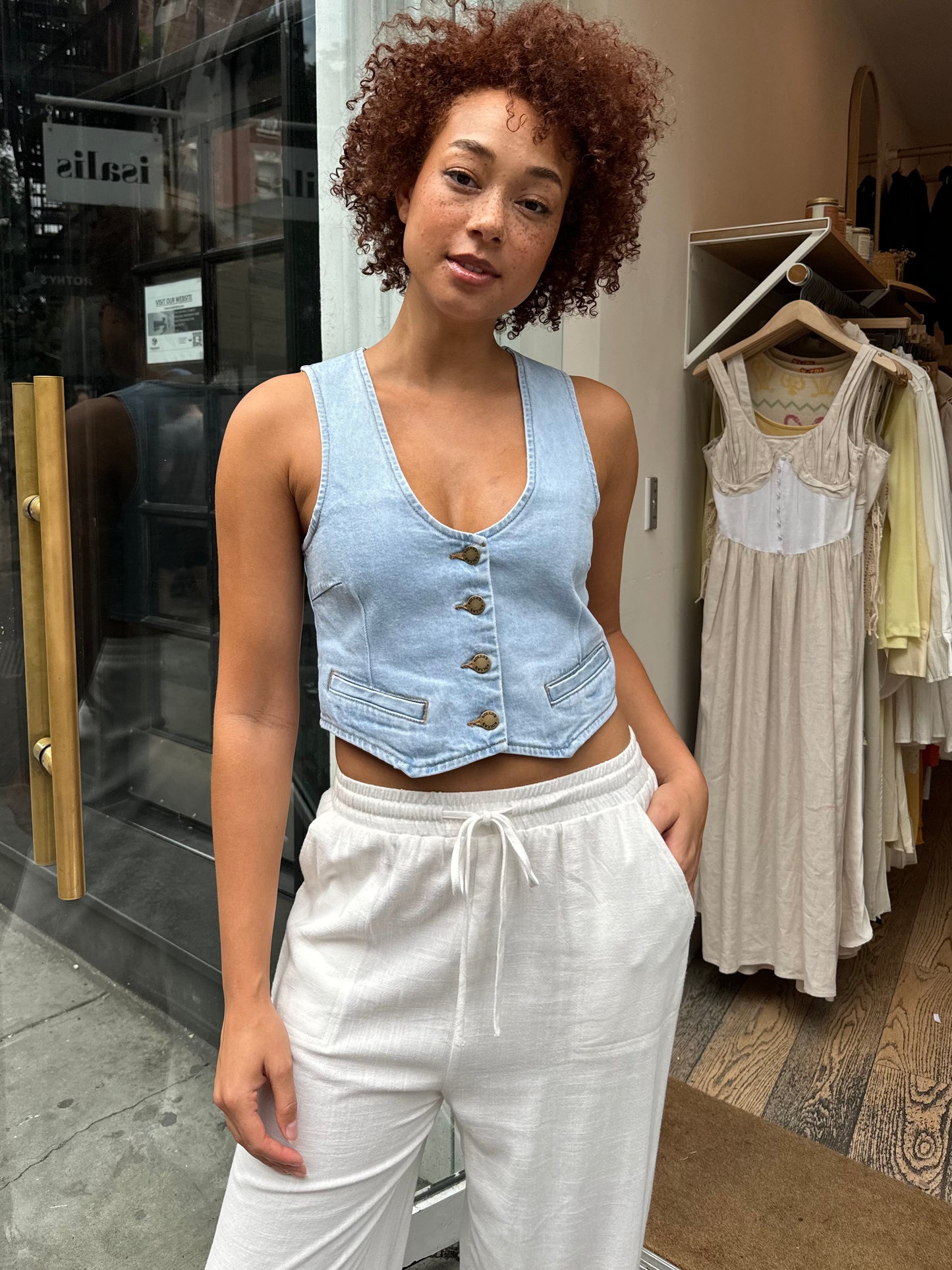 Dallas Vest Luna in Light Vintage Blue