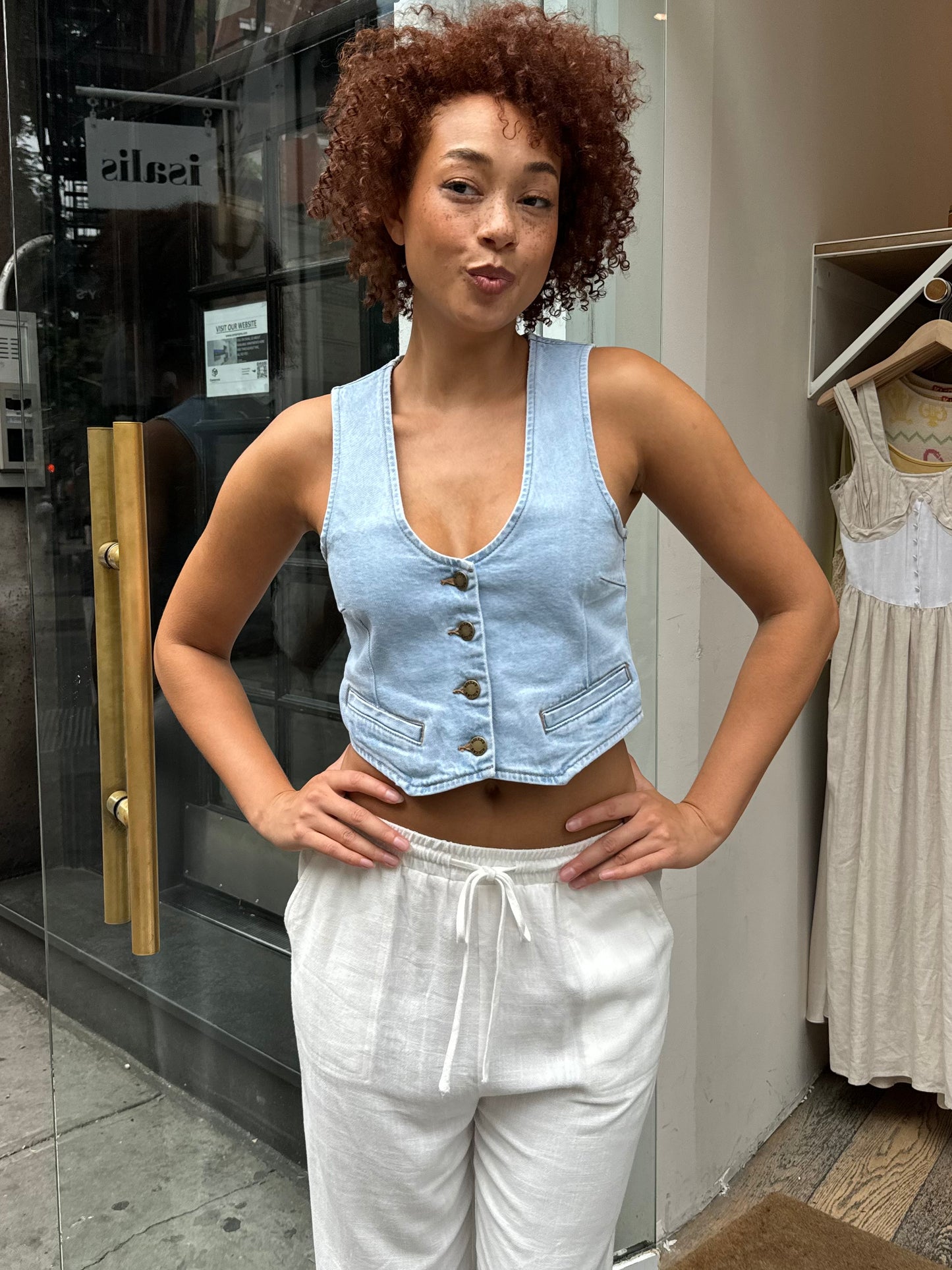 Dallas Vest Luna in Light Vintage Blue