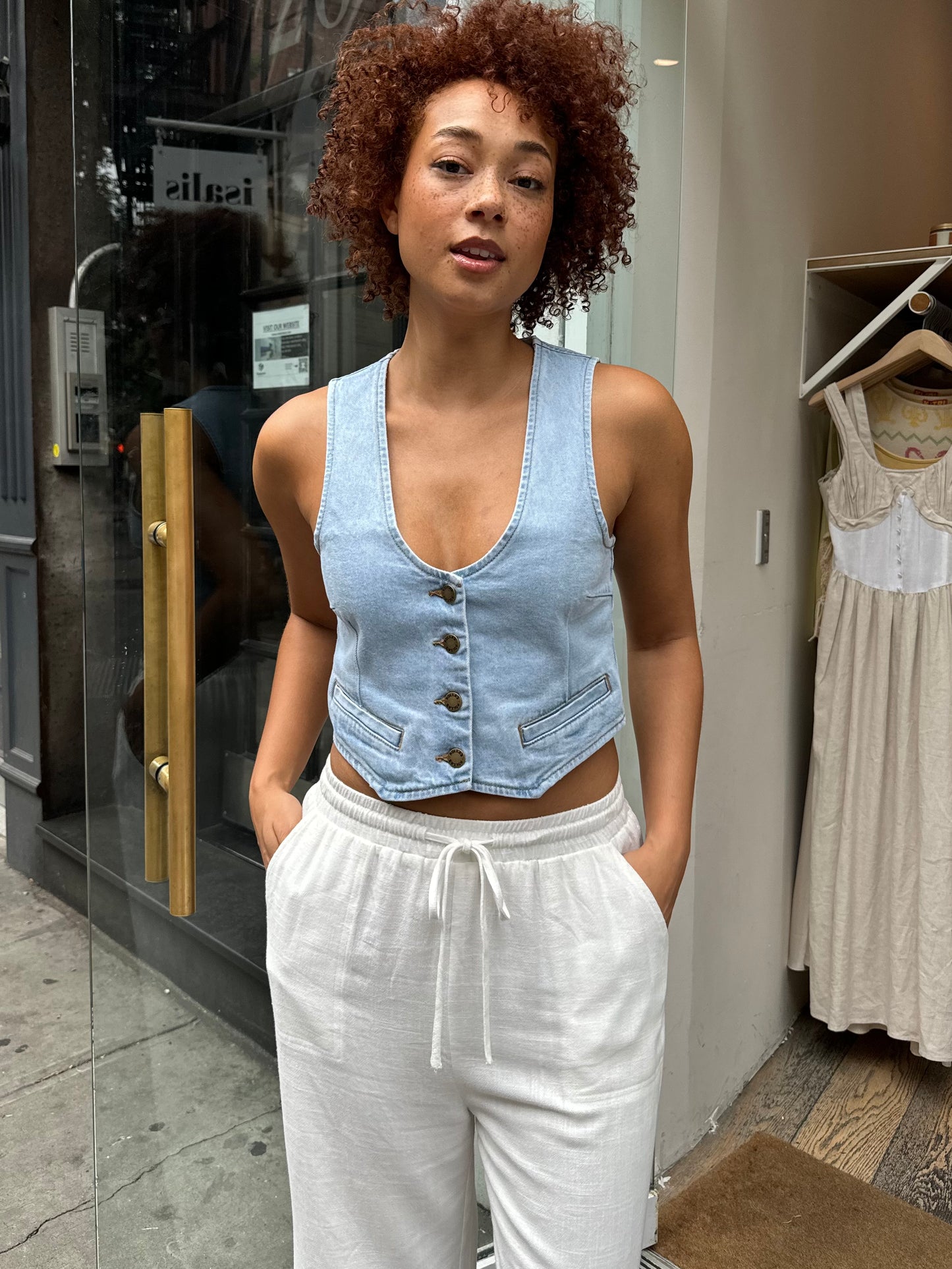 Dallas Vest Luna in Light Vintage Blue