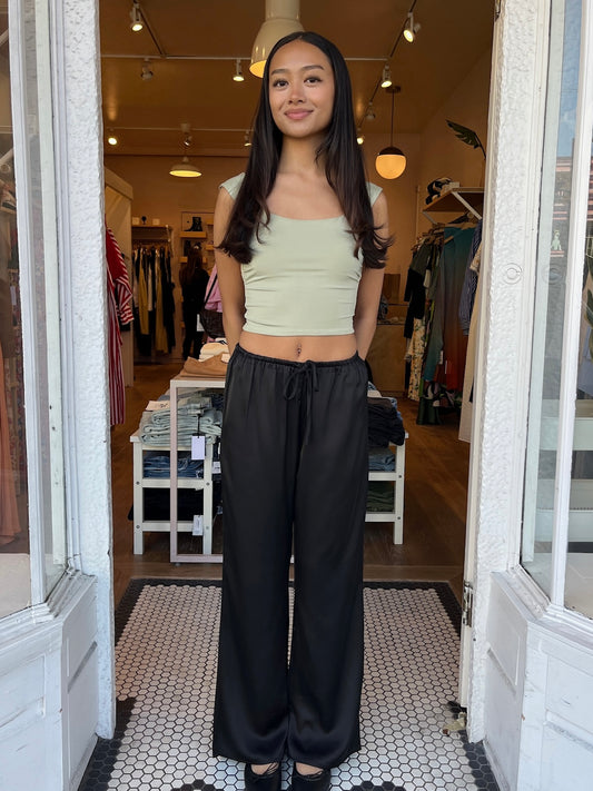 Jenna Silky Pants in Black