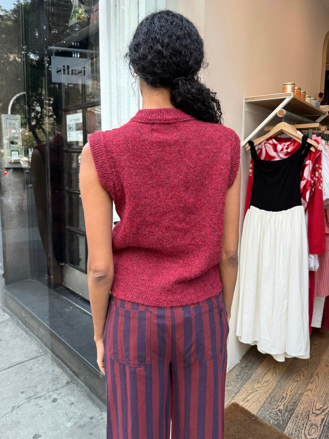 Aggie Knit Vest with Bows in Burgundy Cable