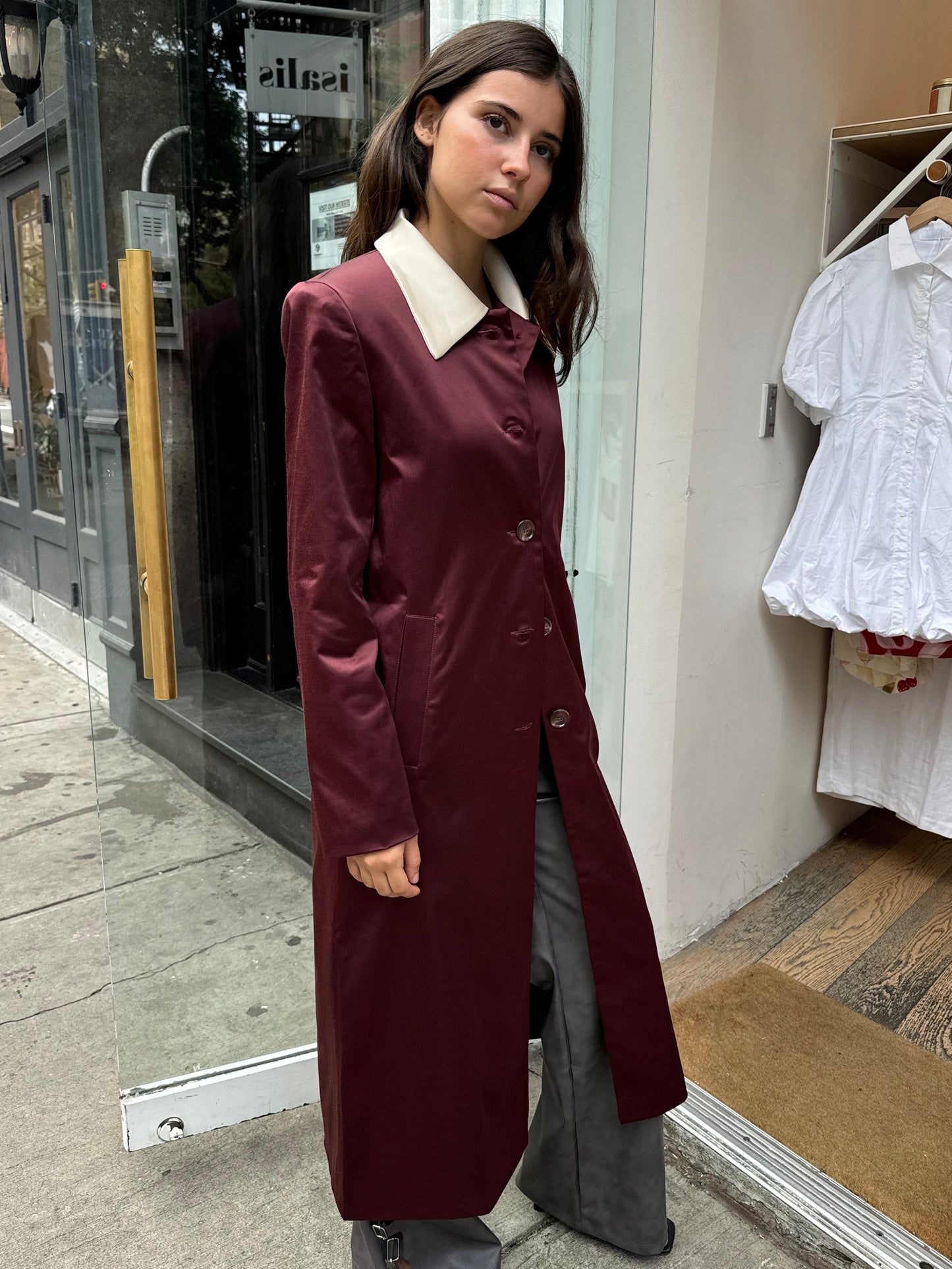 Chelsea Coat in Satin Burgundy