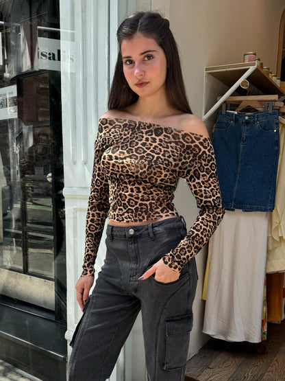 Alana Off-Shoulder Top in Leopard