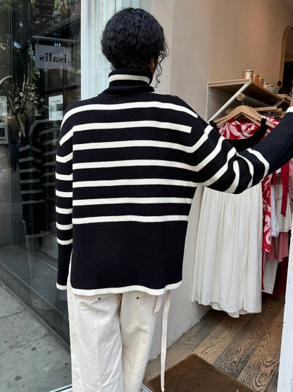 Maisy Stripped Turtleneck Sweater in Black