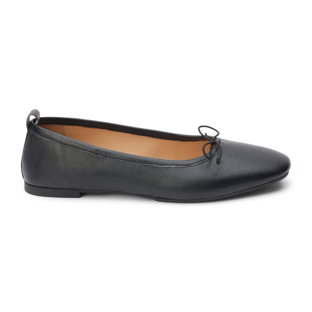 Nikki Ballet Flat in Black