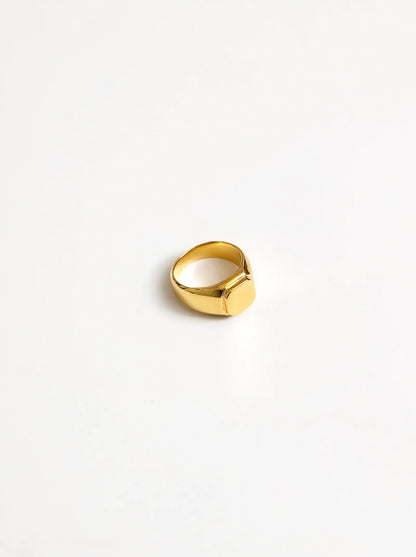 Leo Ring in Gold sz7