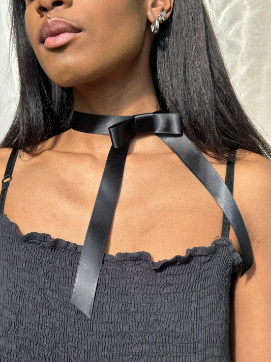 Ribbon Choker Necklace  in Black